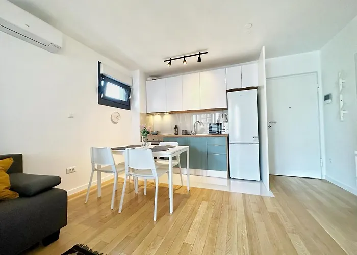 Grandpa's Tree - Private Garage Appartement *