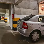 Grandpa's Tree - Private Garage Apartmán *