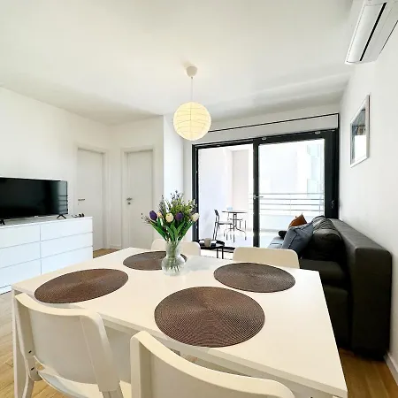 Grandpa's Tree - Private Garage * Split