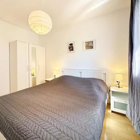 Apartman Grandpa's Tree - Private Garage