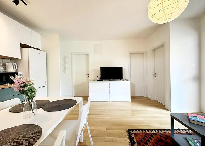 Grandpa's Tree - Private Garage * Сплит