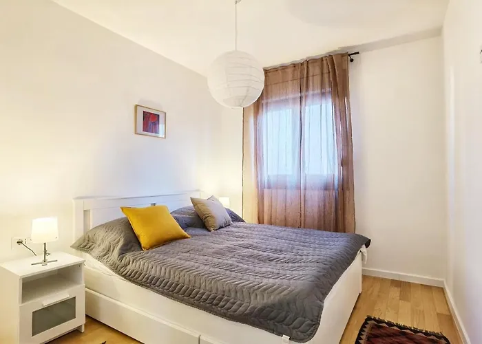 Grandpa's Tree - Private Garage Сплит