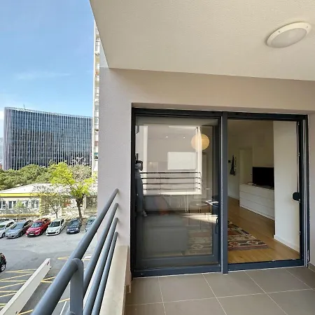 Grandpa's Tree - Private Garage *