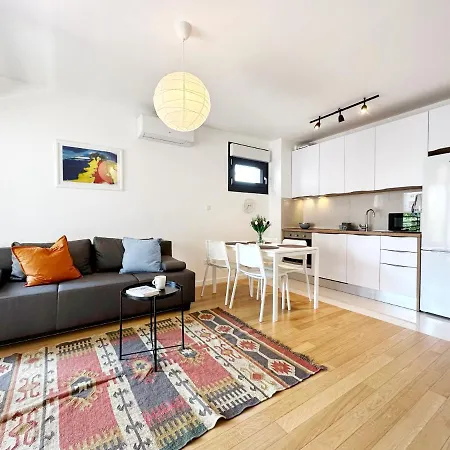 Apartment Grandpa's Tree - Private Garage *