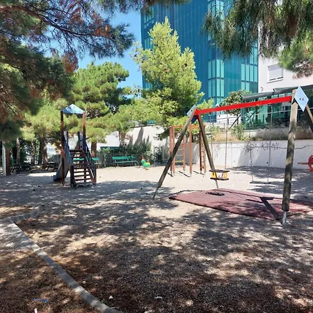 Grandpa's Tree - Private Garage * Split