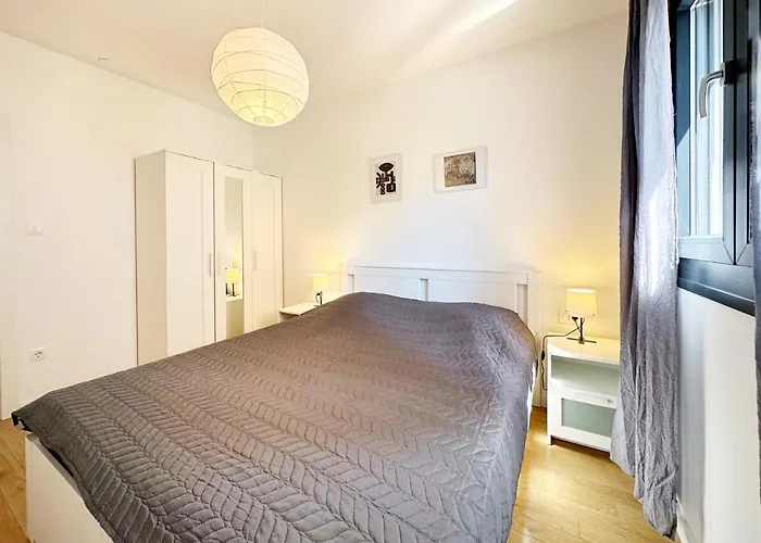 דירה Grandpa's Tree - Private Garage